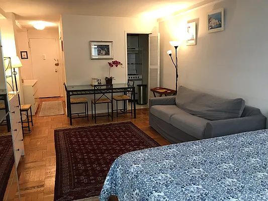 Rented by Douglas Elliman | media 2