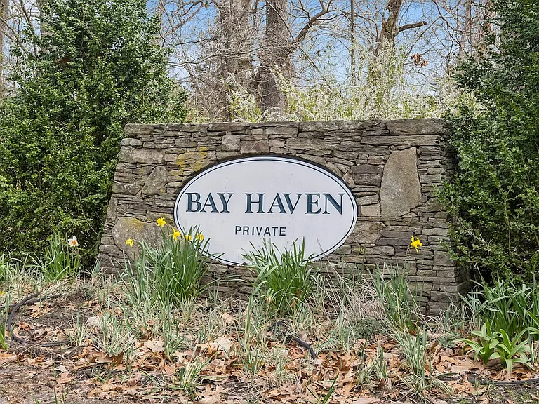 9 S Harbor Dr — Photo 40