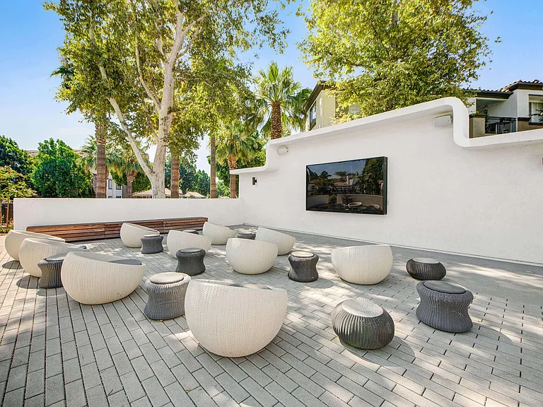 Solamonte Apartments — Photo 11
