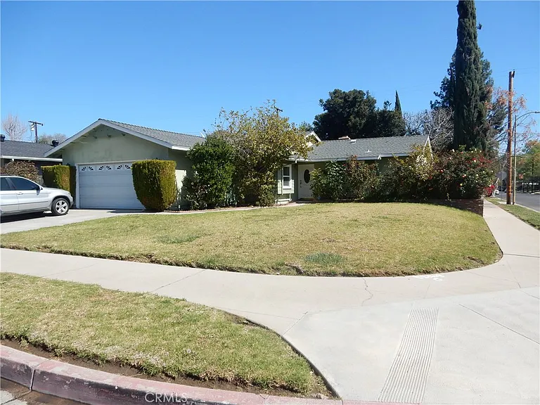 8000 Sale Ave — Photo 17