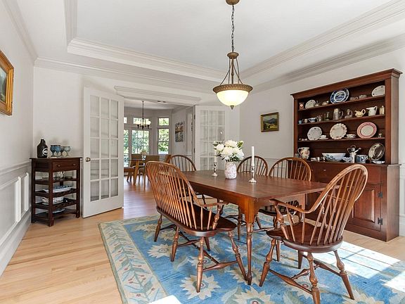 5th image of 151 Bedford Rd