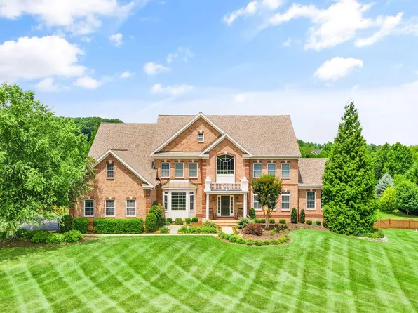 42064 Panorama Pl, Leesburg, VA 20176