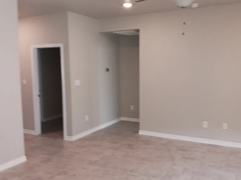 7821 Lariat Toss Dr — Photo 9