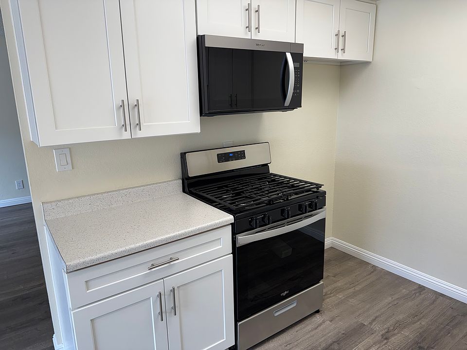 1st image of 760 Stanley Ave APT 2