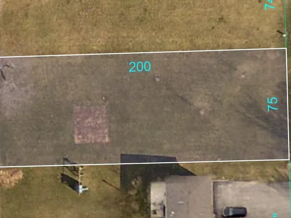 1396 Pier Dr, Davis, IL 61019