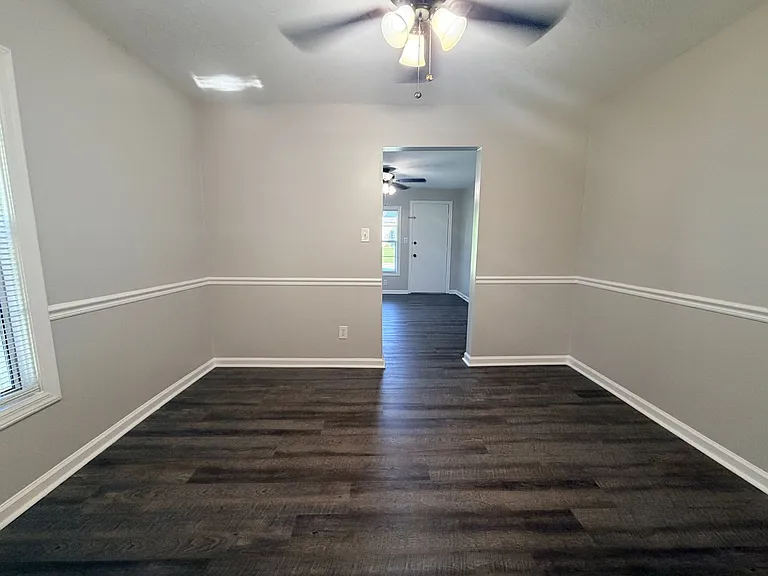 212 N Owens St — Photo 10