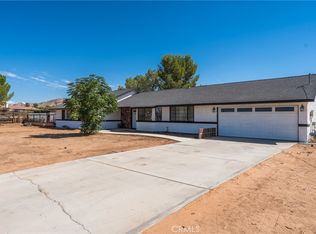 16433 Ocotilla Rd, Apple Valley, CA 92307