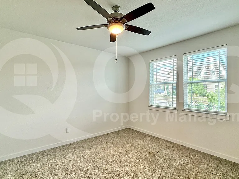 103 Hackberry Branch Dr — Photo 9