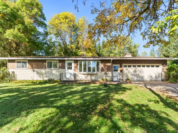 1055 10th Avenue, Cumberland, WI 54829