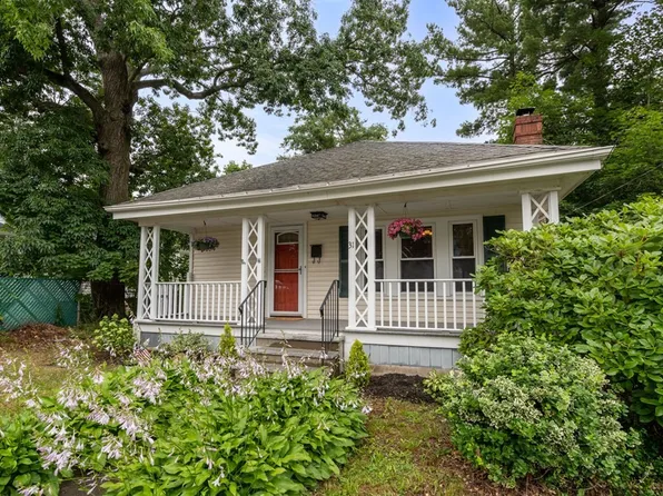 31 Linwood St, Holbrook, MA 02343