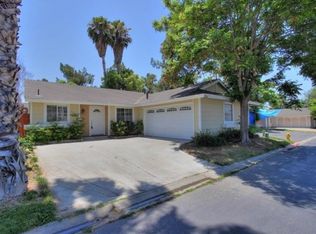 28567 Village Lakes Rd, Highland, CA 92346