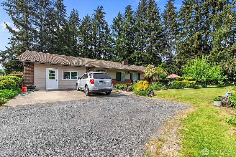2nd image of 3903 Harrison Avenue
