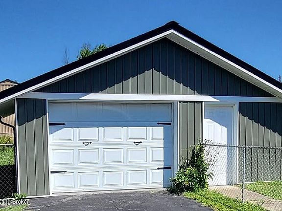 2nd image of 246 Forresta Ct