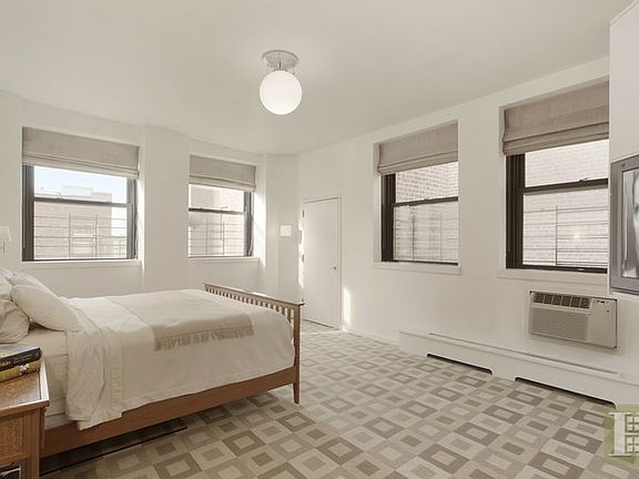 5th image of 525 W 22nd St APT 6F