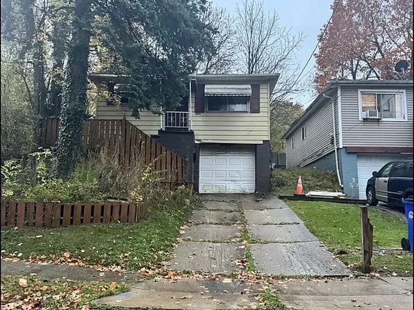 9814 Gibson Ave, Cleveland, OH 44105