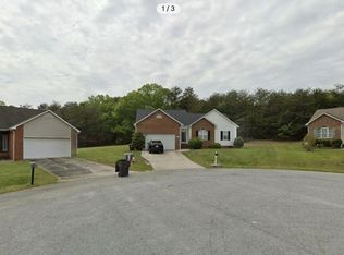 4101 Birchgarden Dr, High Point, NC 27265