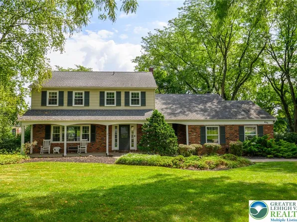 655 Yorkshire Rd, Bethlehem, PA 18017