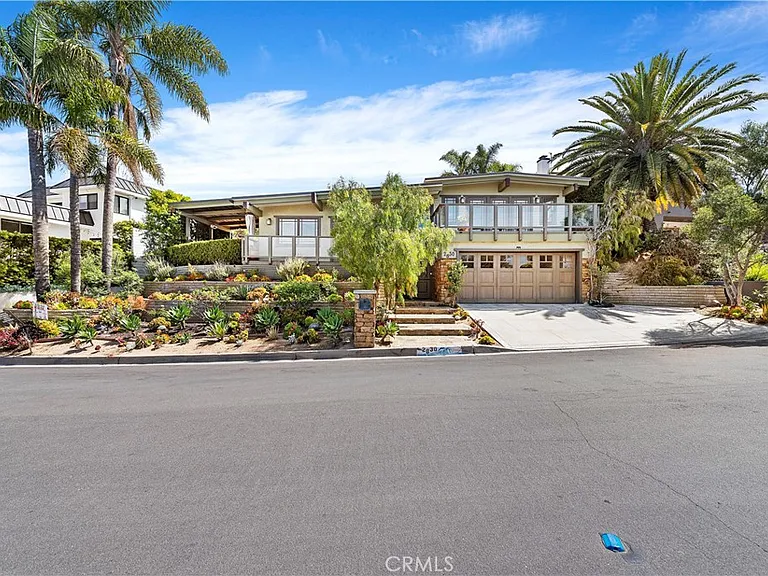 2830 Chateau Way — Photo 11