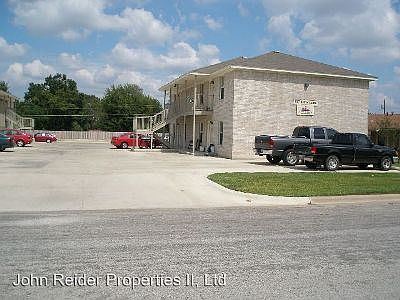 3rd image of 107 W Dove Ln APT 108