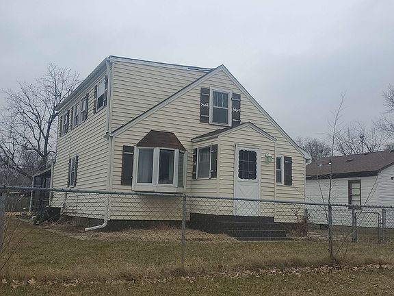 3rd image of 856 Marie Ave
