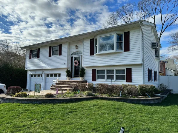 33 41st Street, Islip, NY 11751
