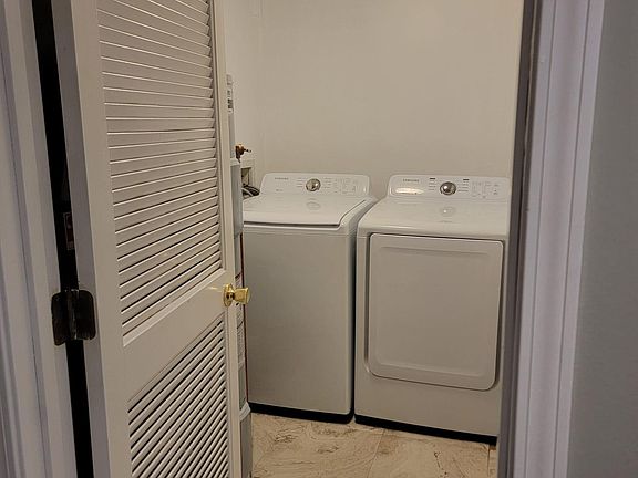 2nd image of 4343 Bancroft St #4-D