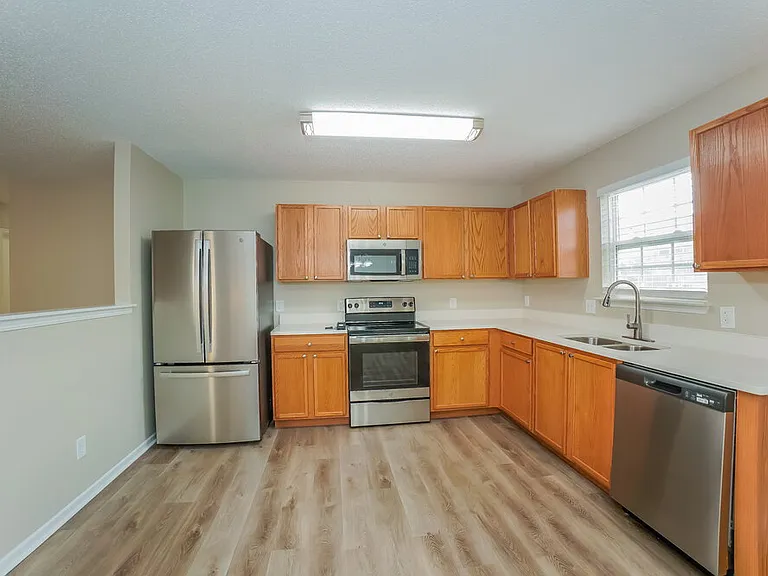 10387 Fairmont Ln — Photo 7
