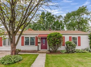 608 Montrose Dr, Romeoville, IL 60446