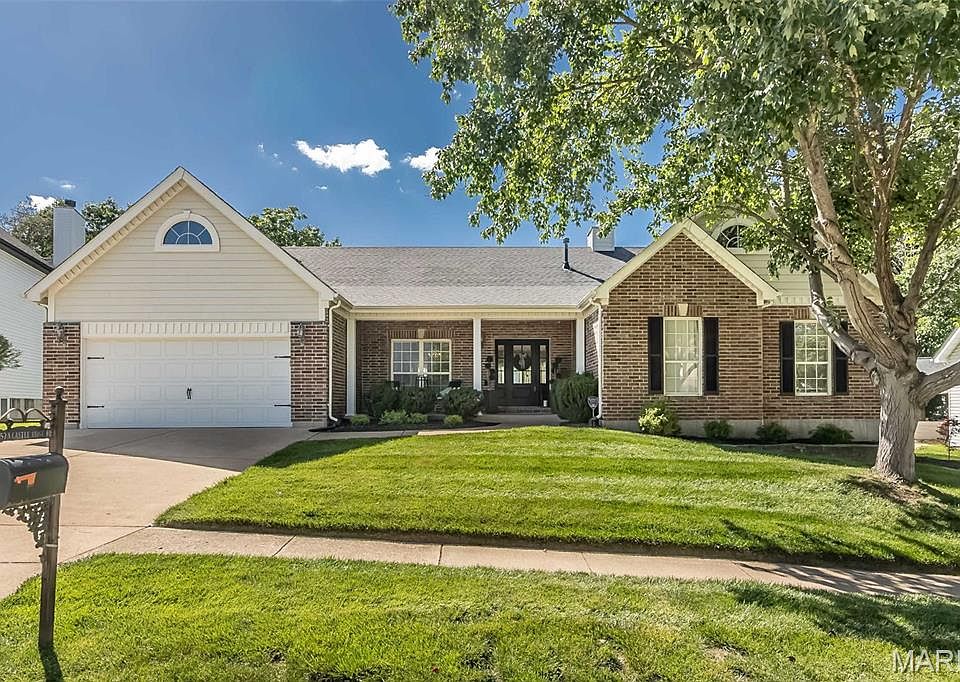 1st image of 573 Castle Ridge Dr