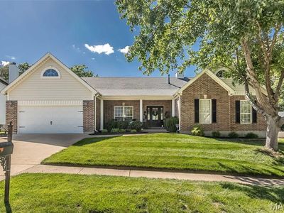 573 Castle Ridge Dr, Ballwin, MO, 63021