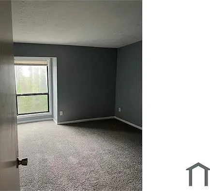6076 Regent Mnr — Photo 13