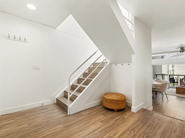 940 Sealane Dr #7 — Photo 17