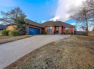 1421 Harding Ave, Edmond, OK 73013