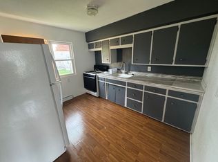 1153 Oregon St, Waterloo, IA 50702