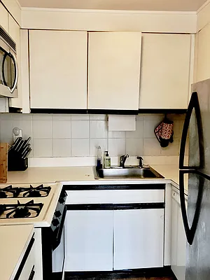 Rented by Compass | media 23