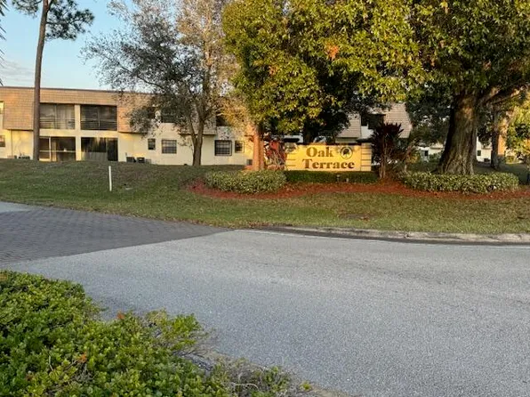 4175 Oak Terrace Drive, Greenacres, FL 33463