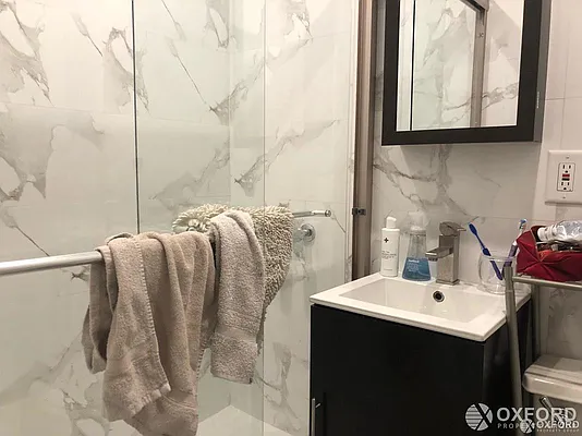 Rented by Oxford Property Group | media 11