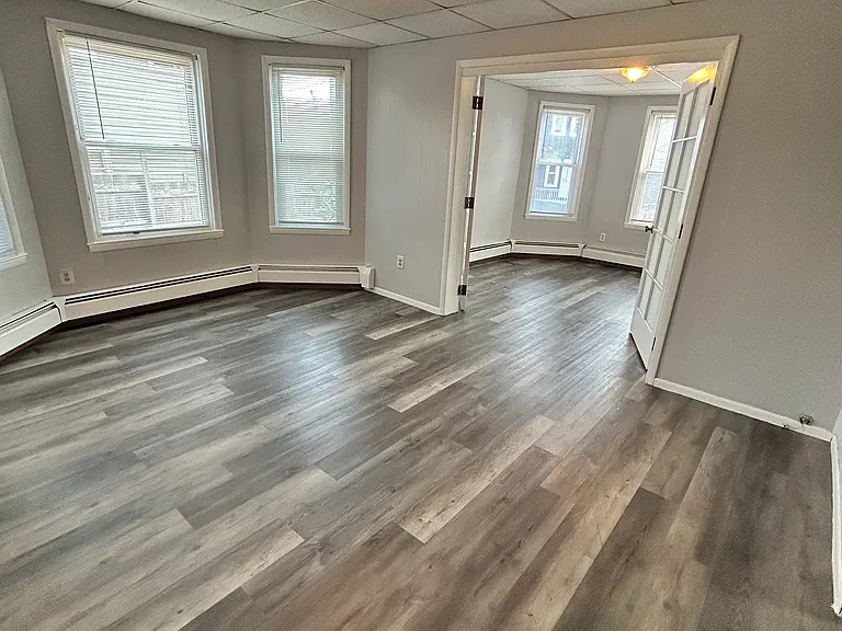 418 Anthony St #1 — Photo 8