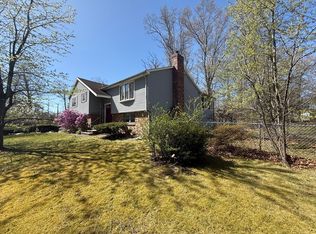 50-50 Lake Pkwy #C, Webster, MA 01570