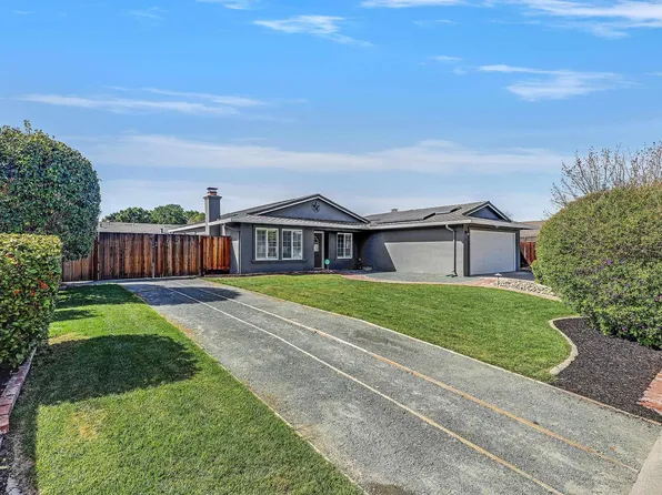 570 Yosemite Dr, Livermore, CA 94551