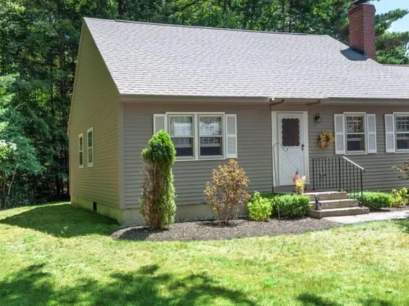 165 Flintlock Village Road #1, Wells, ME 04090