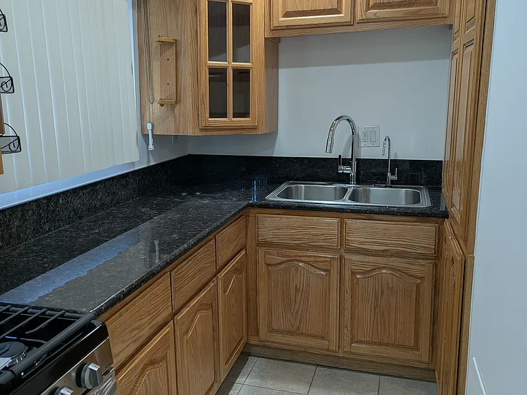 5218 York Blvd #2 — Photo 6
