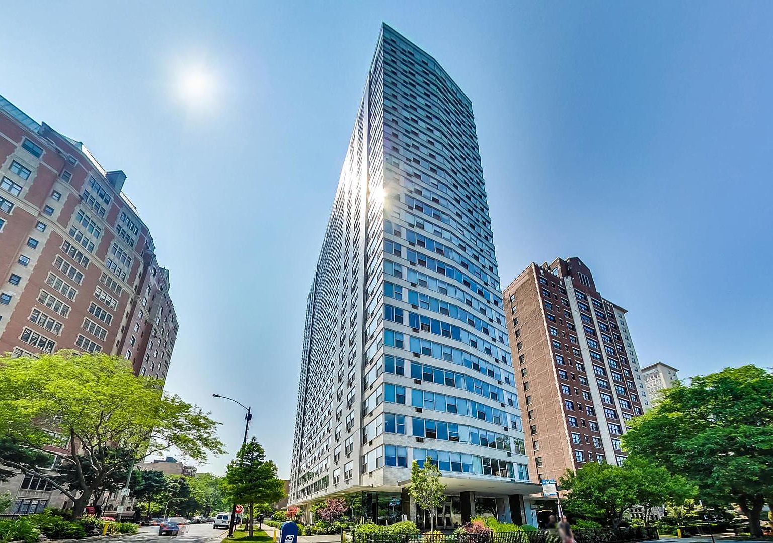 3900 N Lake Shore Dr APT 19K, Chicago, IL 60613 | Zillow