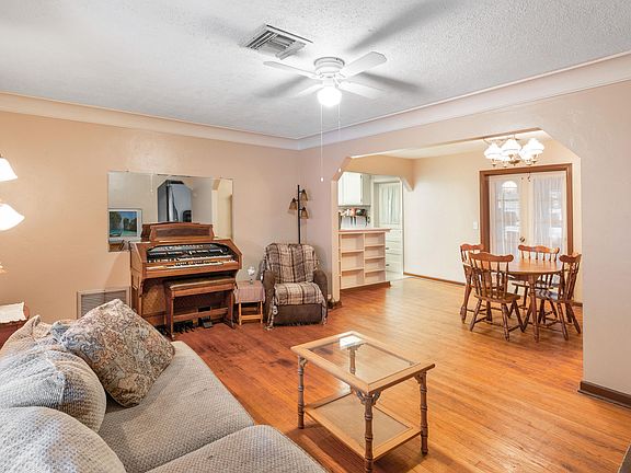 Home For Sale In TOWN OF LAKE WORTH