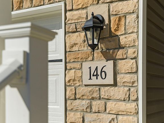 5th image of 146 Oak Valley Ct