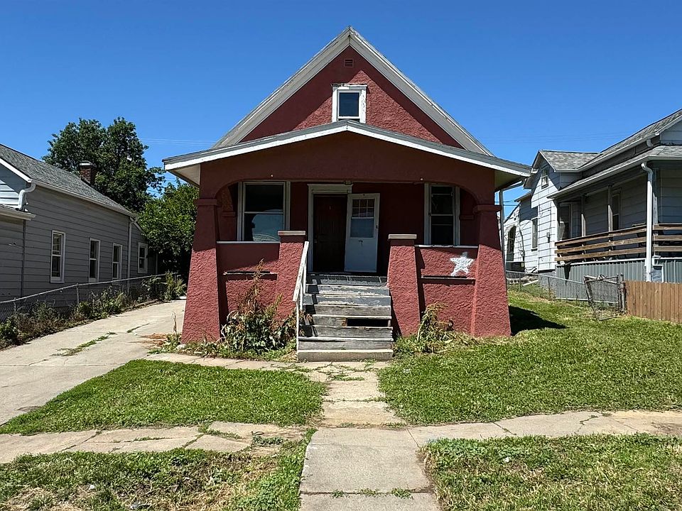 1st image of 4622 S 32nd St