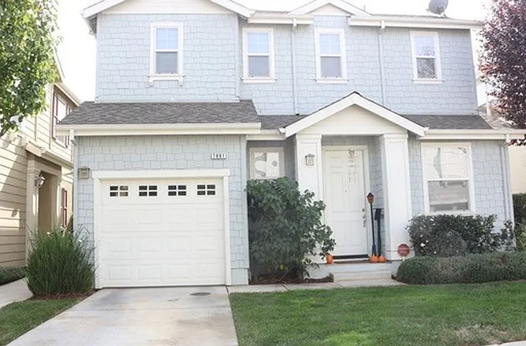7861 Dickens Way — Photo 2