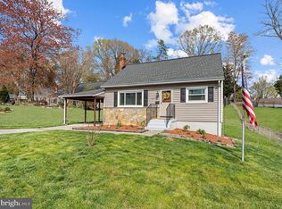 13207 Treetop Ct, Woodbridge, VA 22191