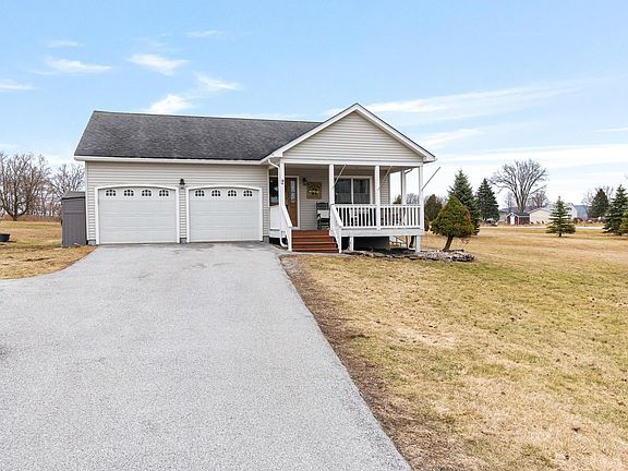 2nd image of 2 Glen Ridge Lane