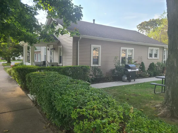 307 Institute St, Valparaiso, IN 46383